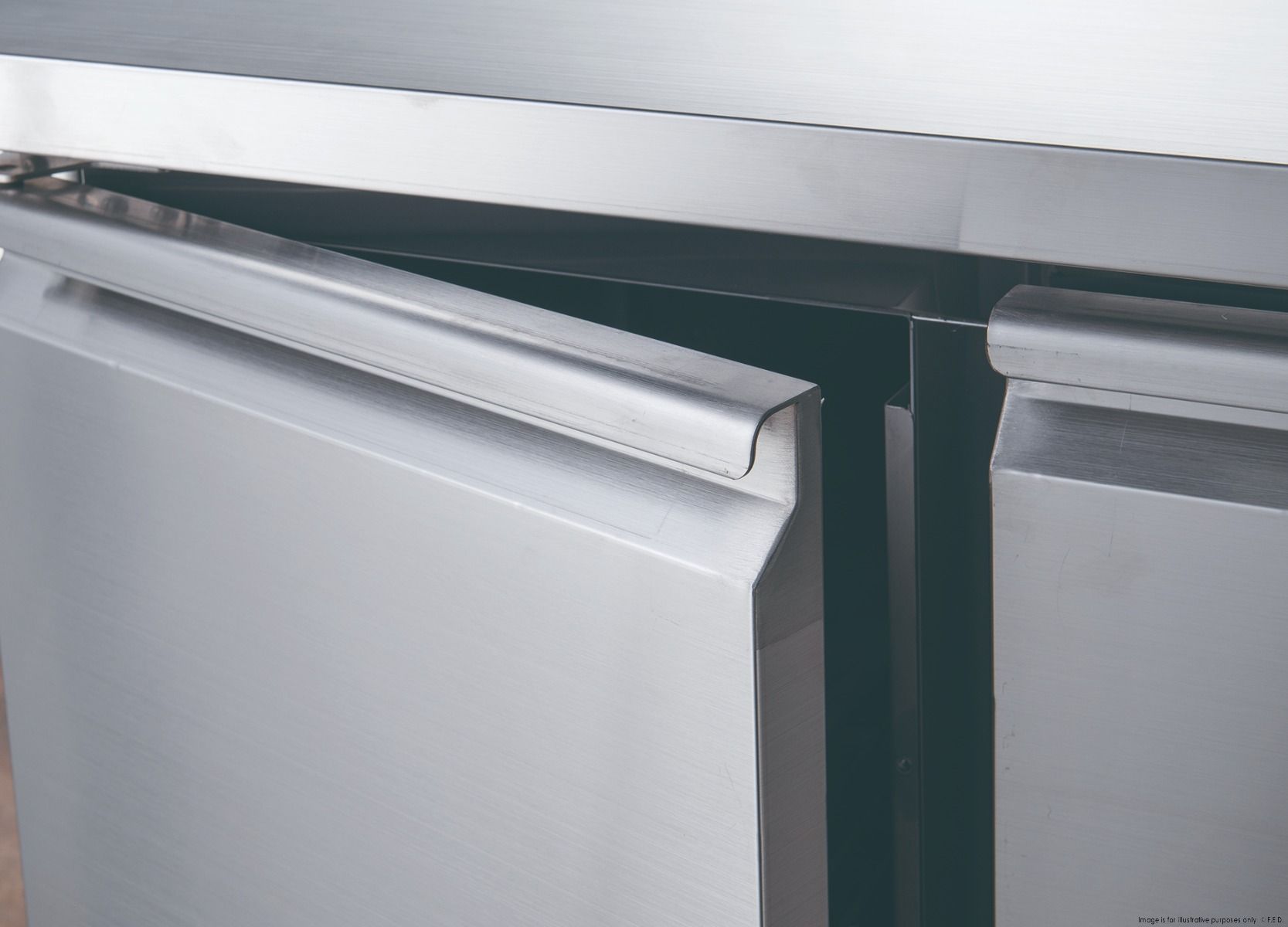 FED-X S/S Three Door Sandwich Counter - XSS8C20S3V 5 FED-X S/S Three Door Sandwich Counter - XSS8C20S3V - Image 5