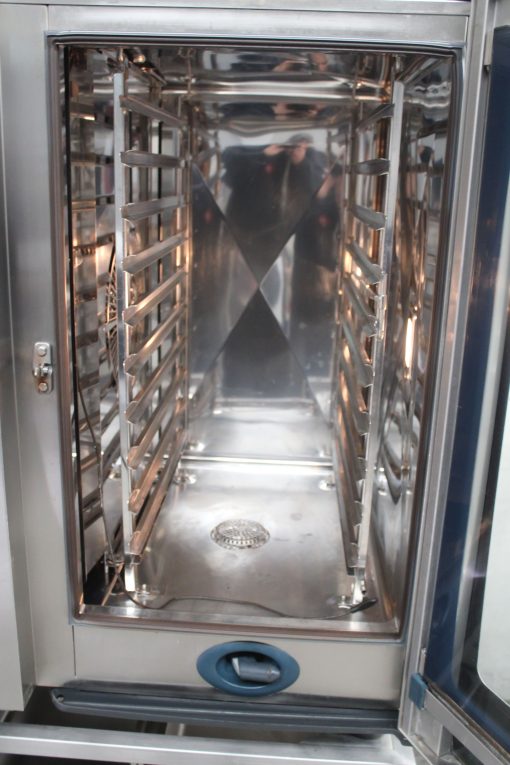 Used Rational Electric 10 Tray Combi Oven Self Cooking Center - Image 4